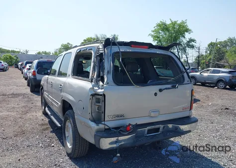 2004 GMC Yukon z USA, uszkodzony, nr VIN 1GKEK13Z74R126460